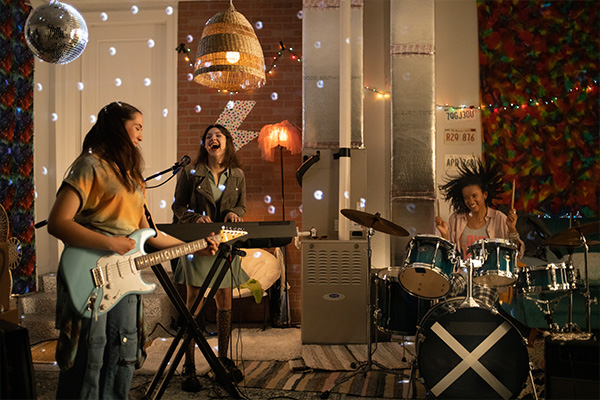 Heating unit with band